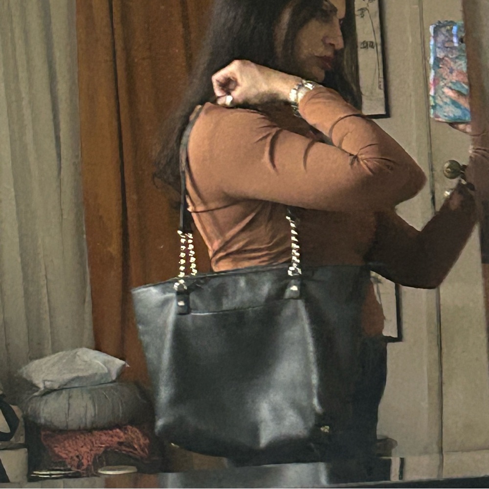 MICHAEL Michael Kors Black Leather Tote Bag - Picture 11 of 13